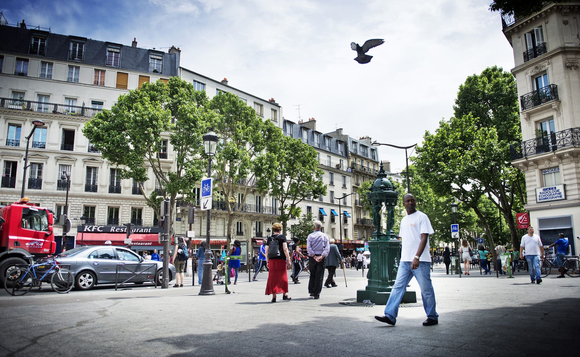 Place du Château Rouge et Boulevard Barbès - Land'Act